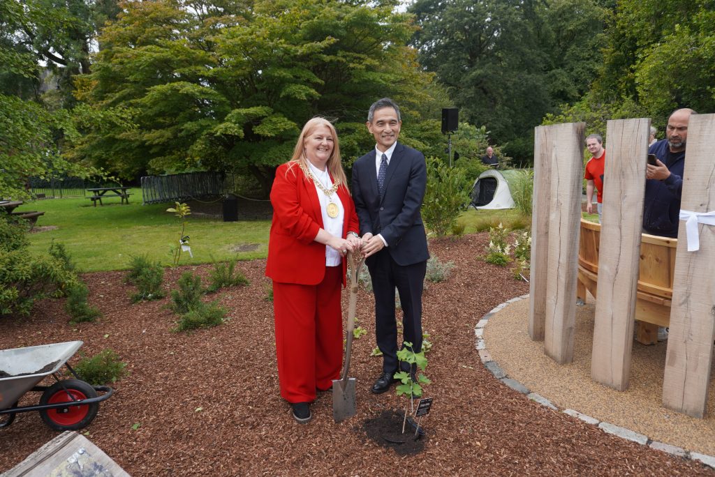 Peace Garden. Lord Provost. Hiroshima. 0th anniversary. Glasgow Botanic Gardens